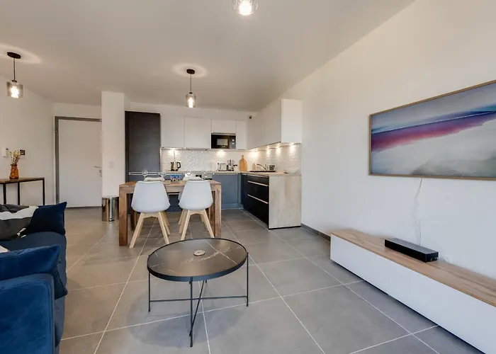 펜션 Le Paradis - Beautiful T2 Ideally Located With Garage